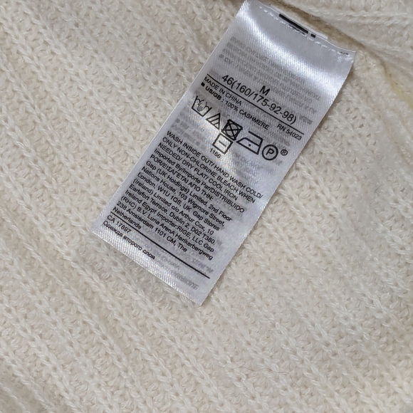 Banana Republic cashmere sweater - Picture 11 of 12